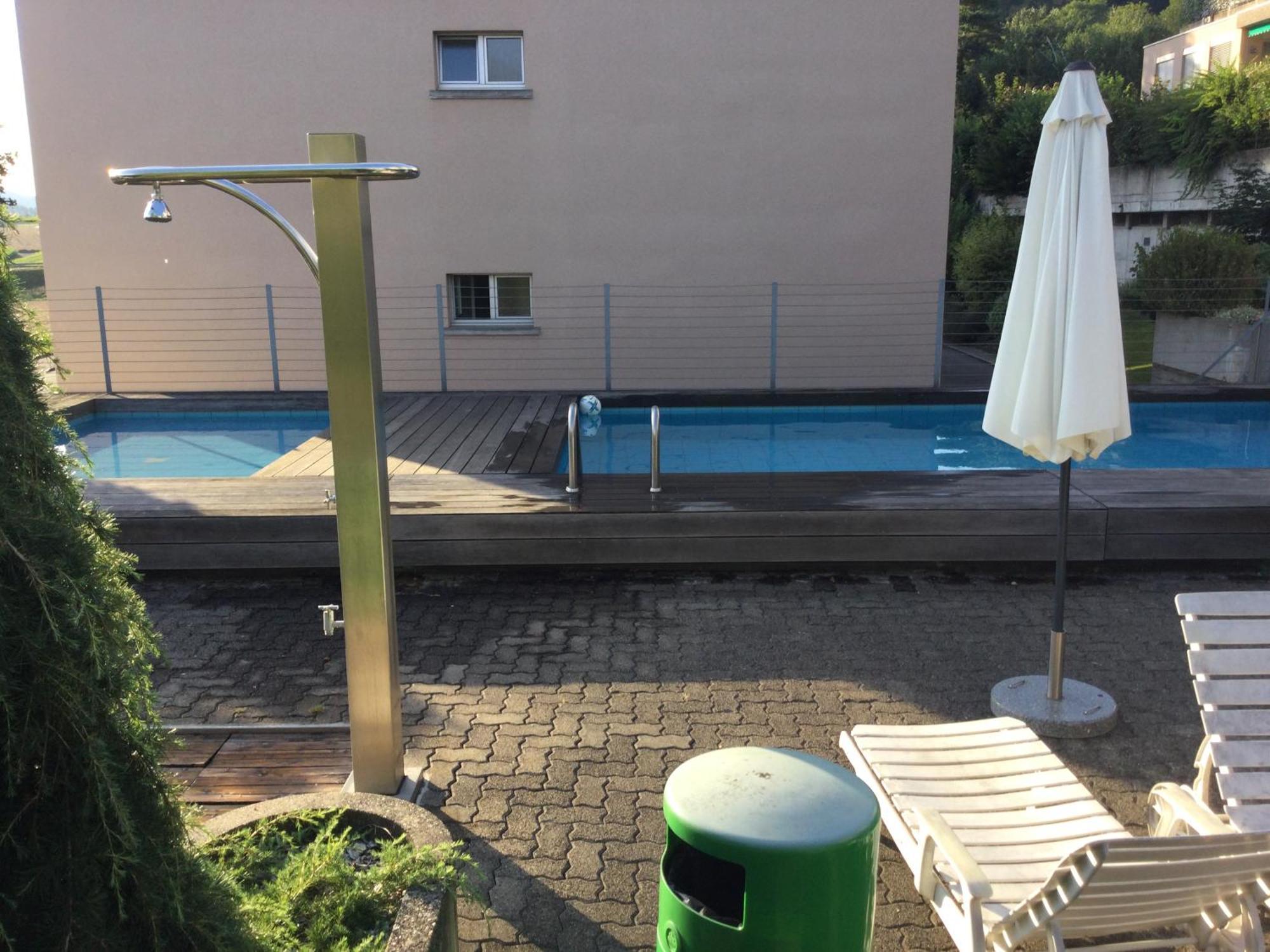 Chambre Spacieuse Et Confortable Avec Ecran Plat Oetwil an Der Limmat Eksteriør bilde